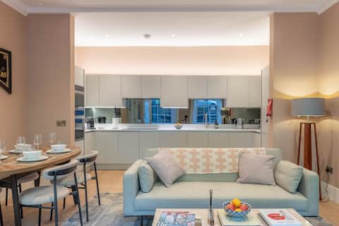 Successful Airbnb property: Wemyss Hideaway in New Town in New Town