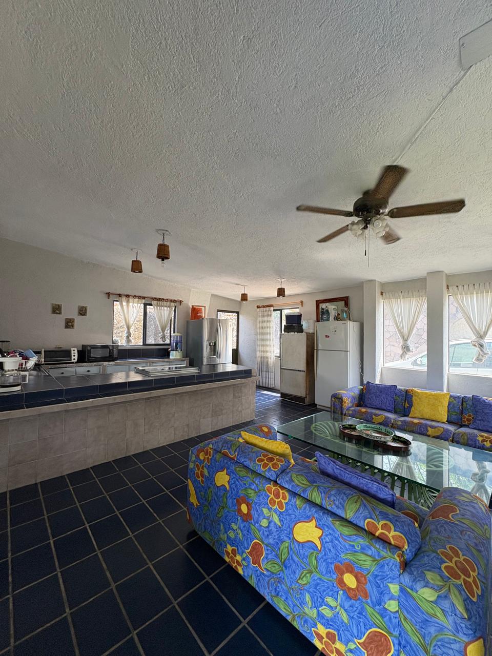 Top performing Airbnb: Seyle: Enjoy the gardens, pool and fronton court. in Tres De Mayo