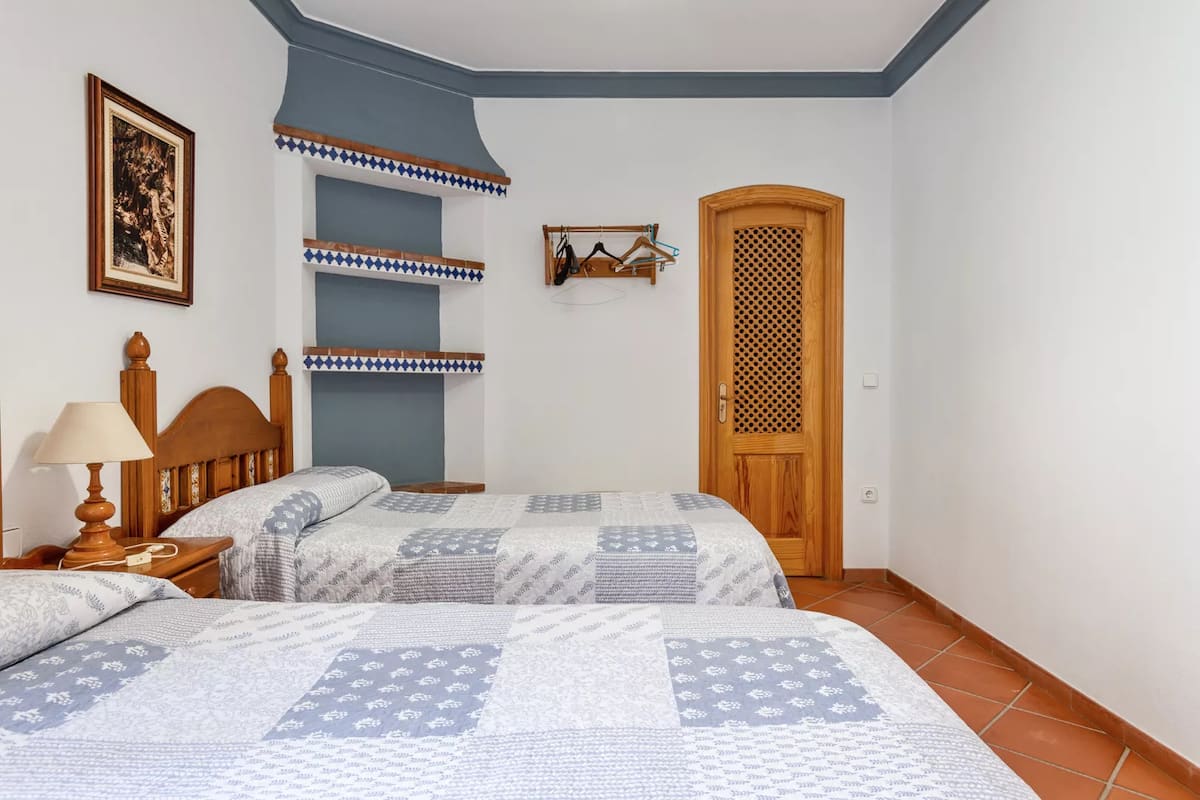 Habitaciones y baño