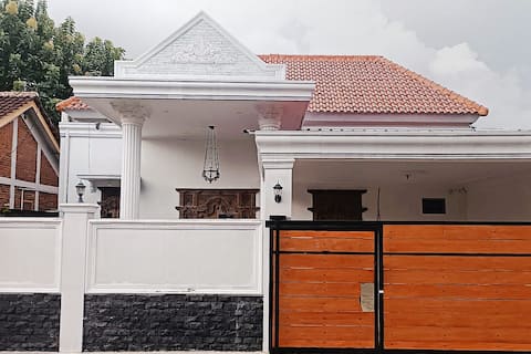 Golden Paddy Villa