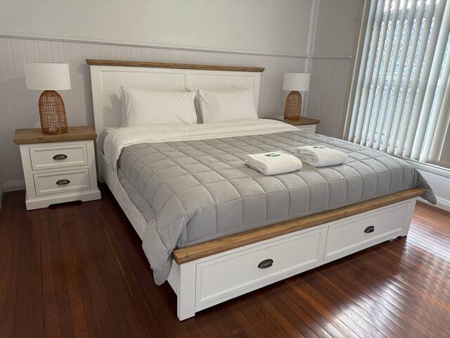 Beryls House gallery image 2