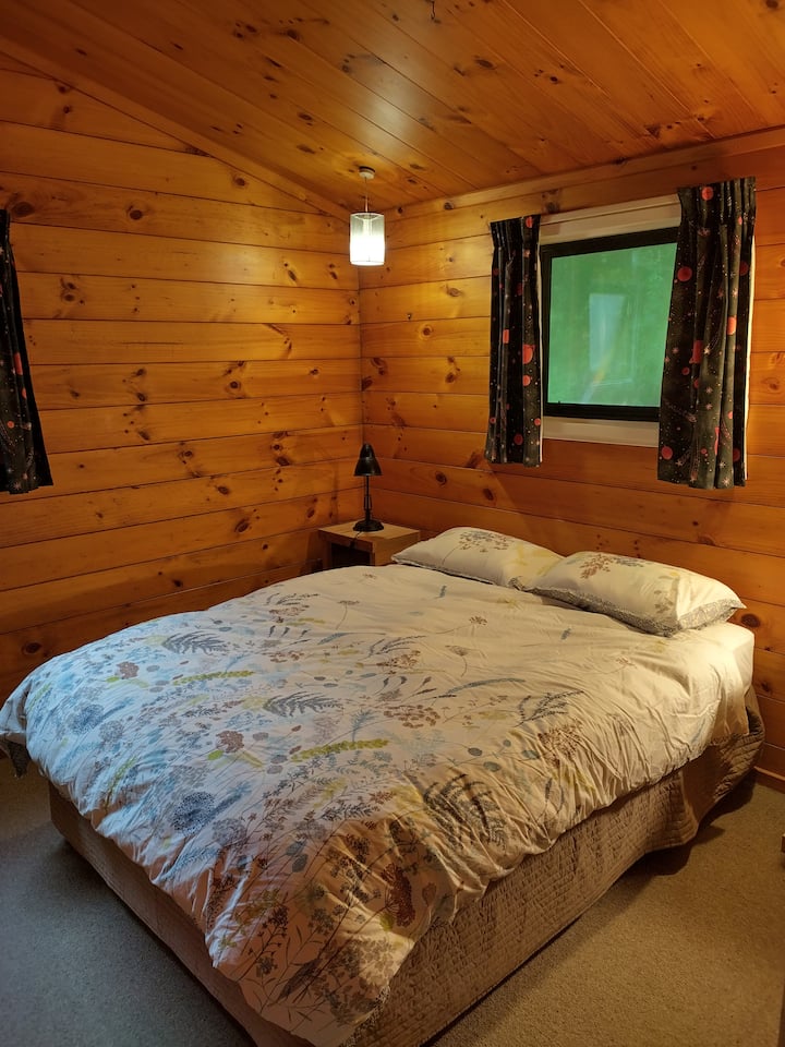 Bush Cottage - Upper Hutt