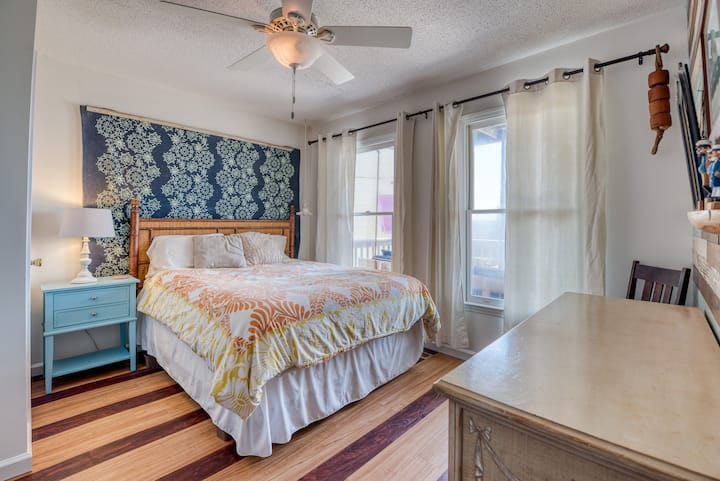 "Blue" room with queen bed, ample closet space and dresser. Good views of the sound.  Guest rooms 1 and 2 are much the same.