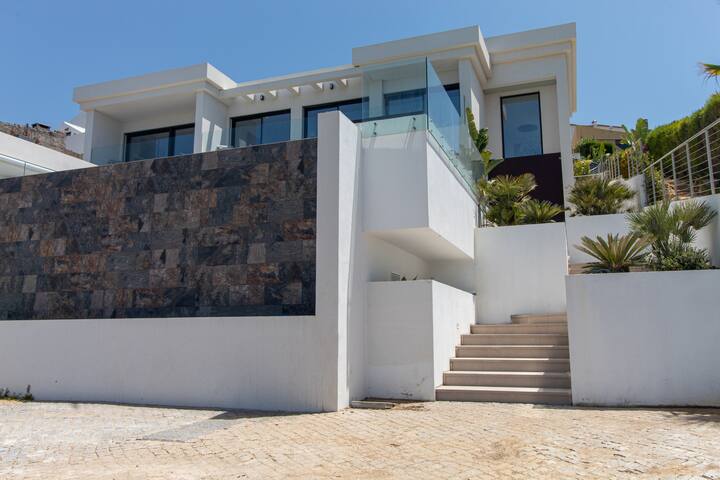 Villa Barthelemy｜Ericeira Luxury Villa gallery image 4