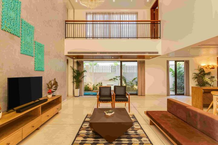 Living room image 4