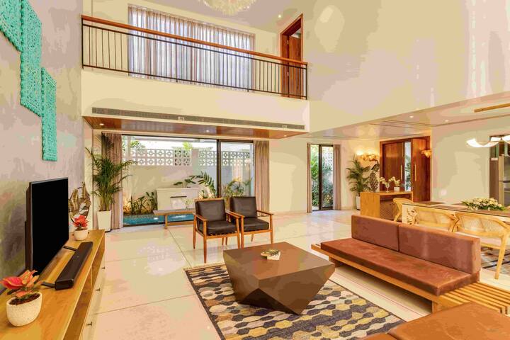 Living room image 3