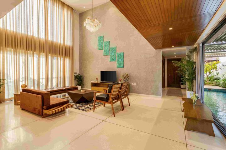 Living room image 5