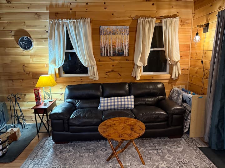 Private Cabin In The Woods With A Loft - 덴마크