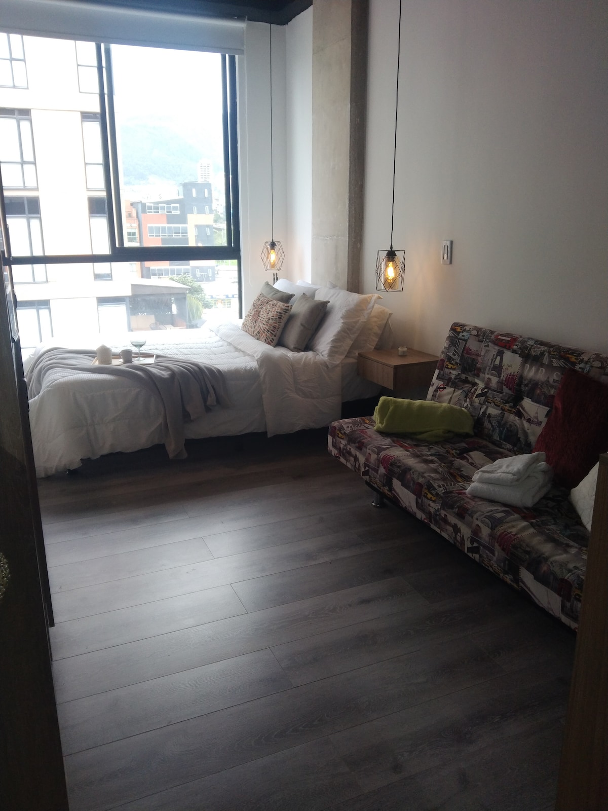 Loft moderno de estilo industrial cerca de la zona T - Lofts en renta ...