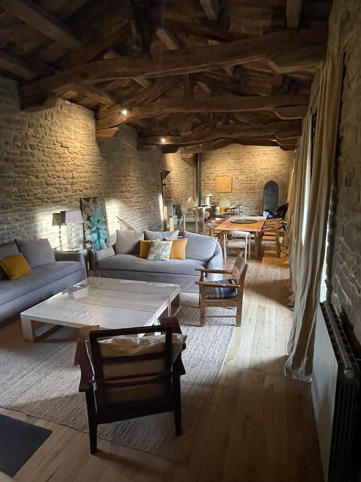 Palacio S. Xv/torre. En Naturaleza, Cerca Pamplona - Navarra