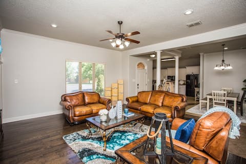 Top Airbnb: Casa de Cotton: A Lubbock beauty in Lubbock