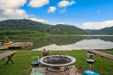 Lakefront Cozy Cottage With Dock