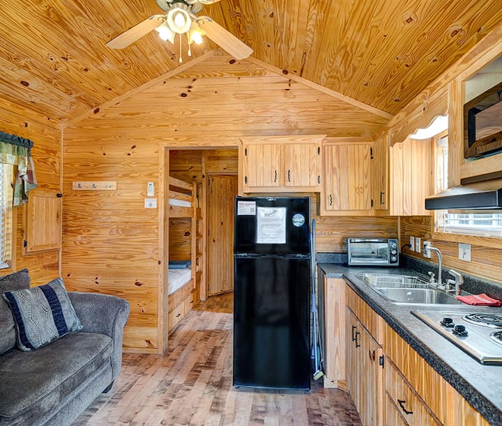 Comfort Cabin - Southaven, MS