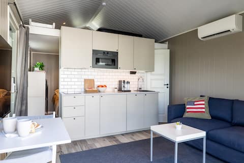 Top Airbnb: Modern Guesthouse -Free EV charge - Near E6/ Malmö in Öster