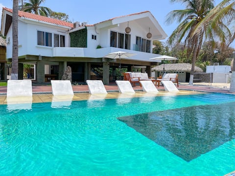 Casa Playa Blanca, Surf City