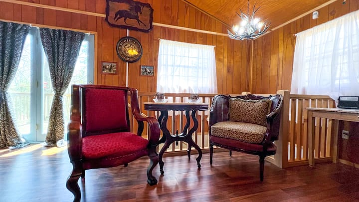 The Love Shack Cabin, Nc - Lake Toxaway, NC