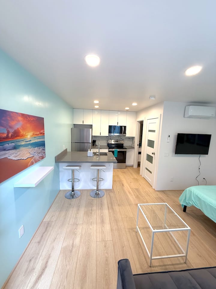 Casaviva Sol - Studio, Huge Construction Discount - San Diego, CA