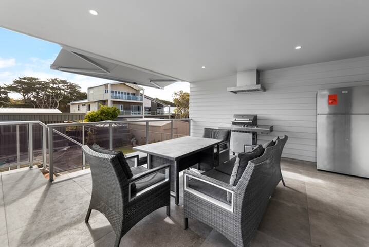 Beachport By The Sea Holiday Rentals managed Airbnb listing 1