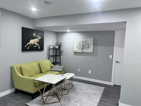 Top Airbnb: 2 Beds 1Bath Legal Suite Basement in Nolan Hill