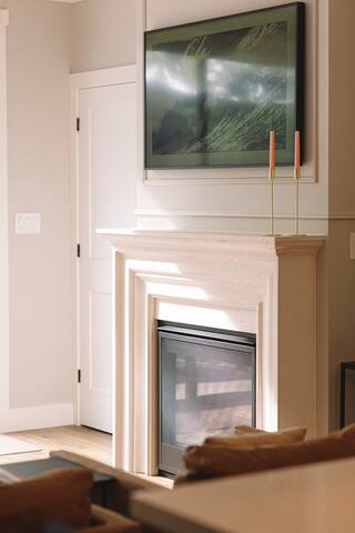 Stylish, Family Friendly Home in Riverdale gallery image 5