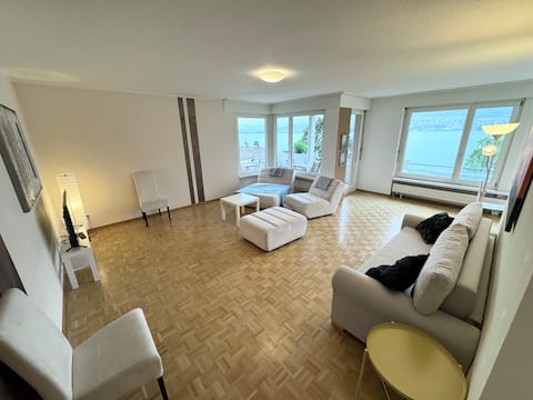 Lake view - 4.5 rms, close to Zurich city, parking