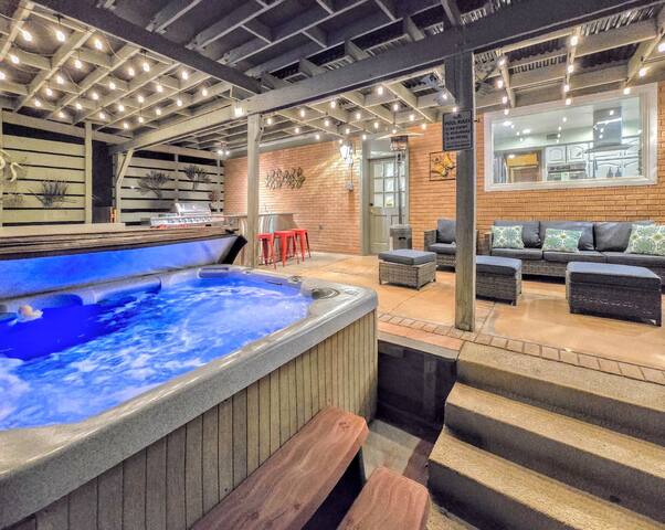 Vegas Speakeasy • HotTub • Pool • Games • Stadium gallery image 2