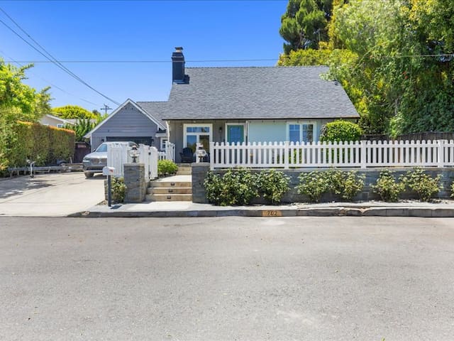 Surf Cowgirl: San Diego Oasis gallery image 2