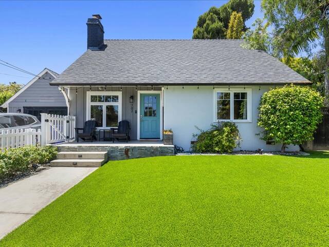 Surf Cowgirl: San Diego Oasis gallery image 4