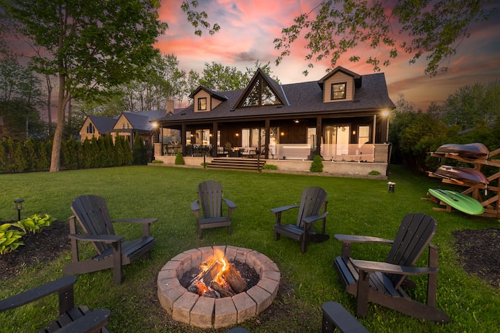 Royal Beach Lake House & Spa w/ Hot Tub & Sauna
