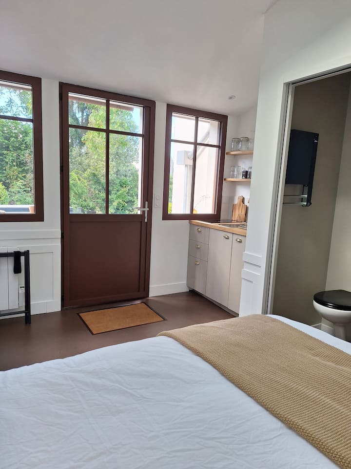 Studio De Charme Et Spa De Nage - Josselin