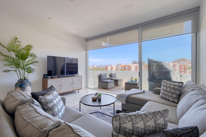 Modern Condo Near Medano Beach - Cabo San Lucas