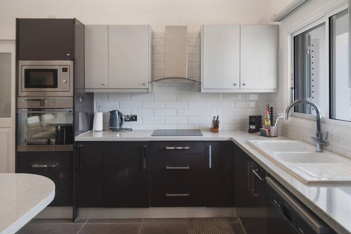 Staycom Ltd managed Airbnb listing 2