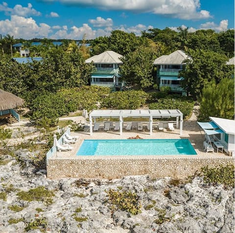 Idle Awhile Cliff in Negril