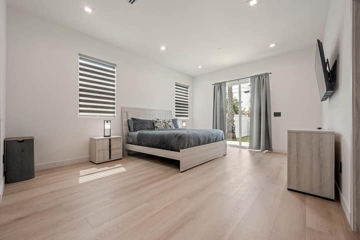 Mekana i udobna posteljina te mirno okruženje za istinski opuštajuću noć.