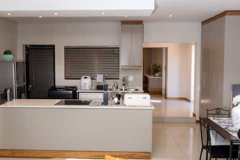 Complete Modern 3-Bedroom Home l En-suite I