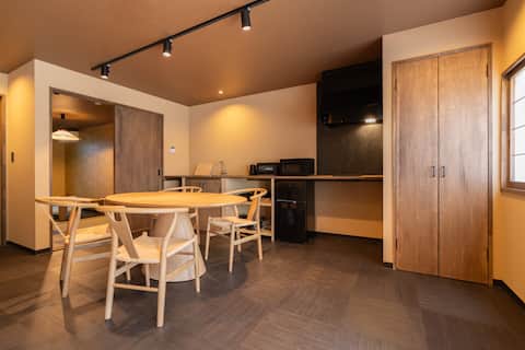 [Tsuru INN] 9 min Tsuruhashi, Direct Namba