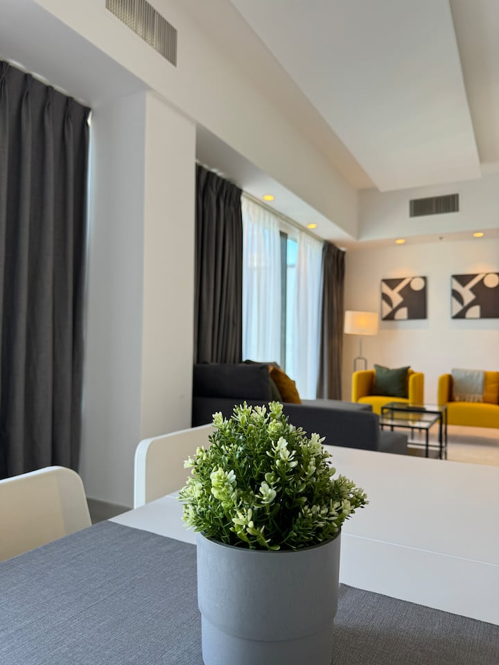 New Sky Duplex Damac Tower Penthouse- City Views - Ammán