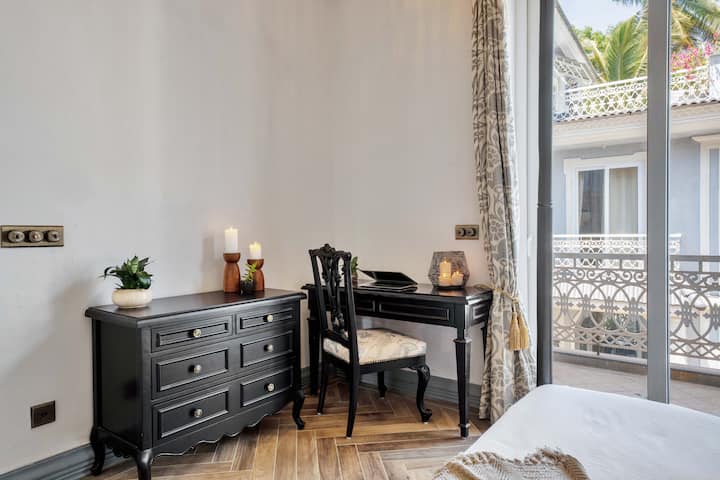 ✨A quiet corner crafted for calm, lit softly by sunshine and candlelight✨