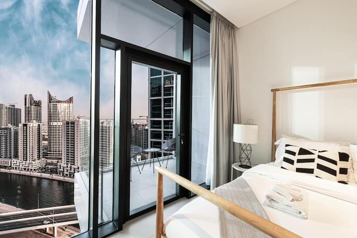 Elegant Cozy Studio | Canal View - Dubái