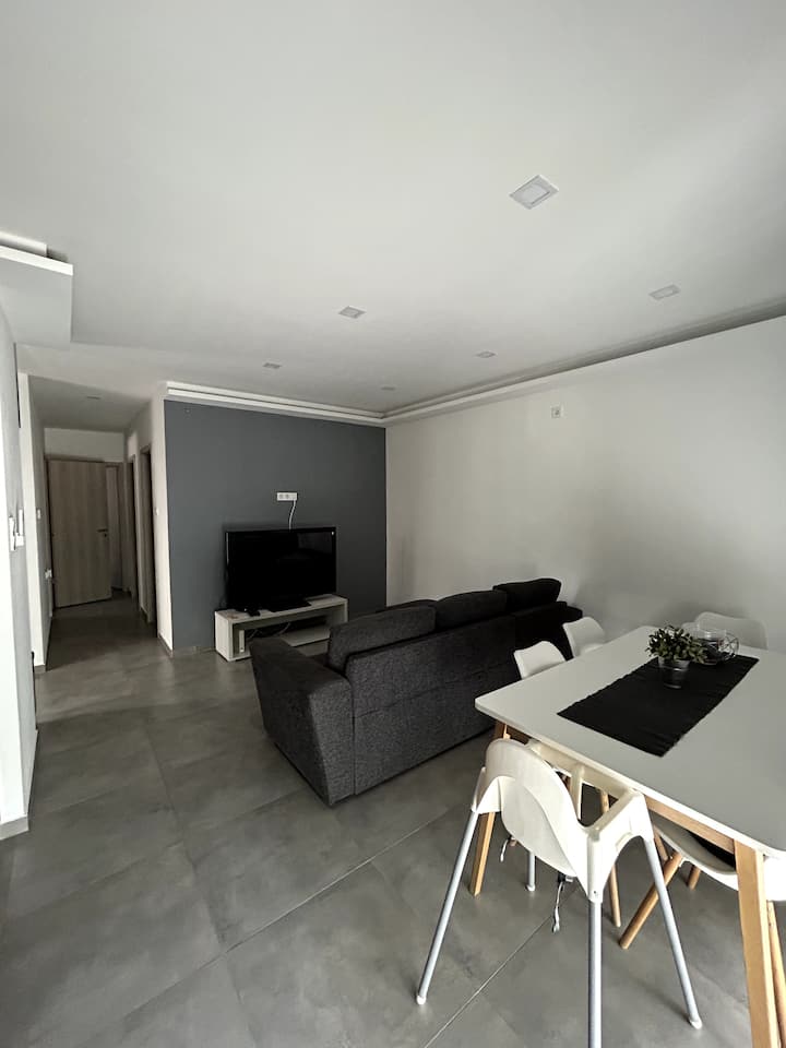 City Gardens Apartman - Debreczyn