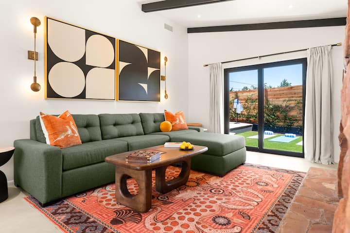 Mcm Jewel Box: Pool, Pizza Oven, Walk To Trails - Sedona, AZ