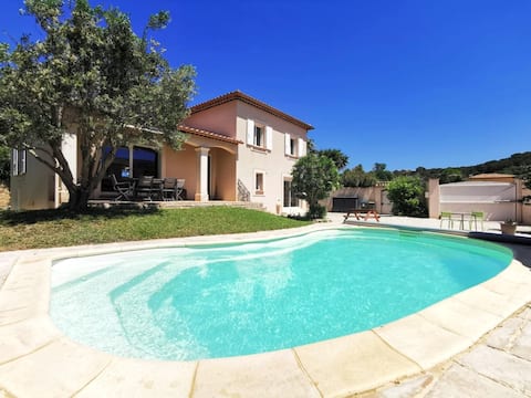 Golden Dreams*Private Pool*Garden*Wi-Fi*Quiet