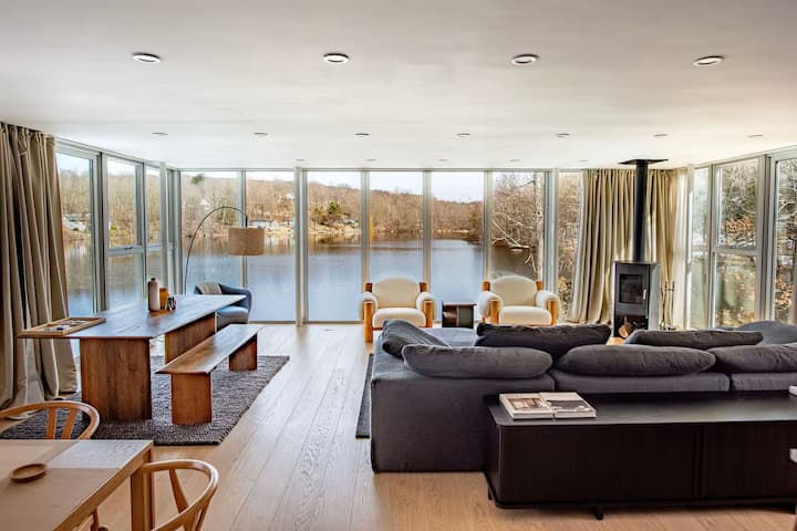 Peaceful Lakefront Retreat - Kent, NY