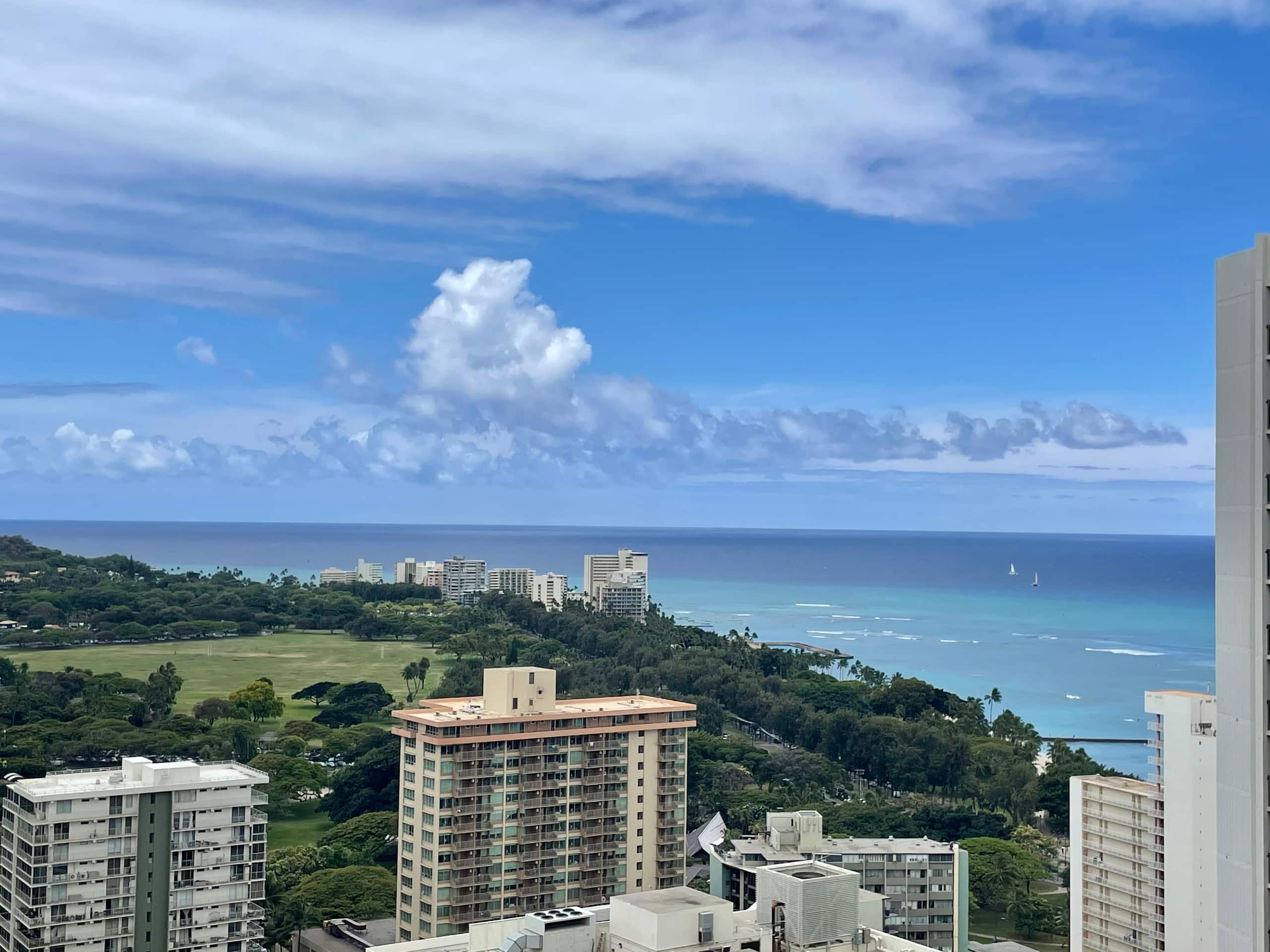 Waikiki Banyan HighFloor 1 bdrm - Image 8