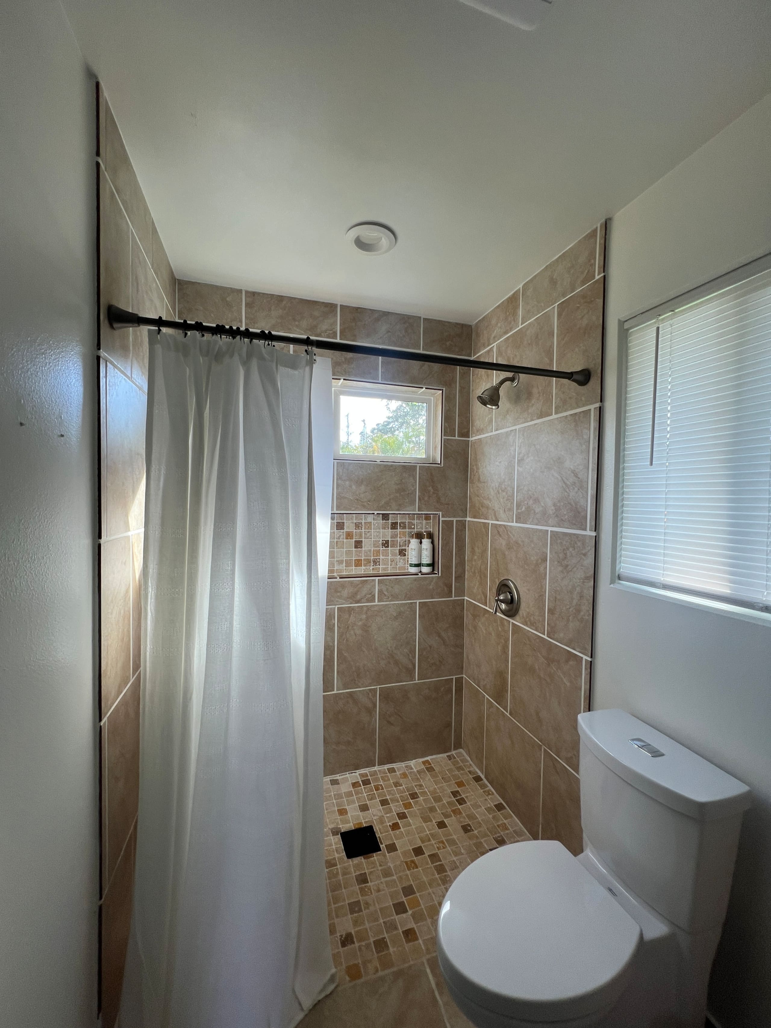 Home in Keaau · ★4.67 · 1 bedroom · 1 bed · 1 private bath - Image 11