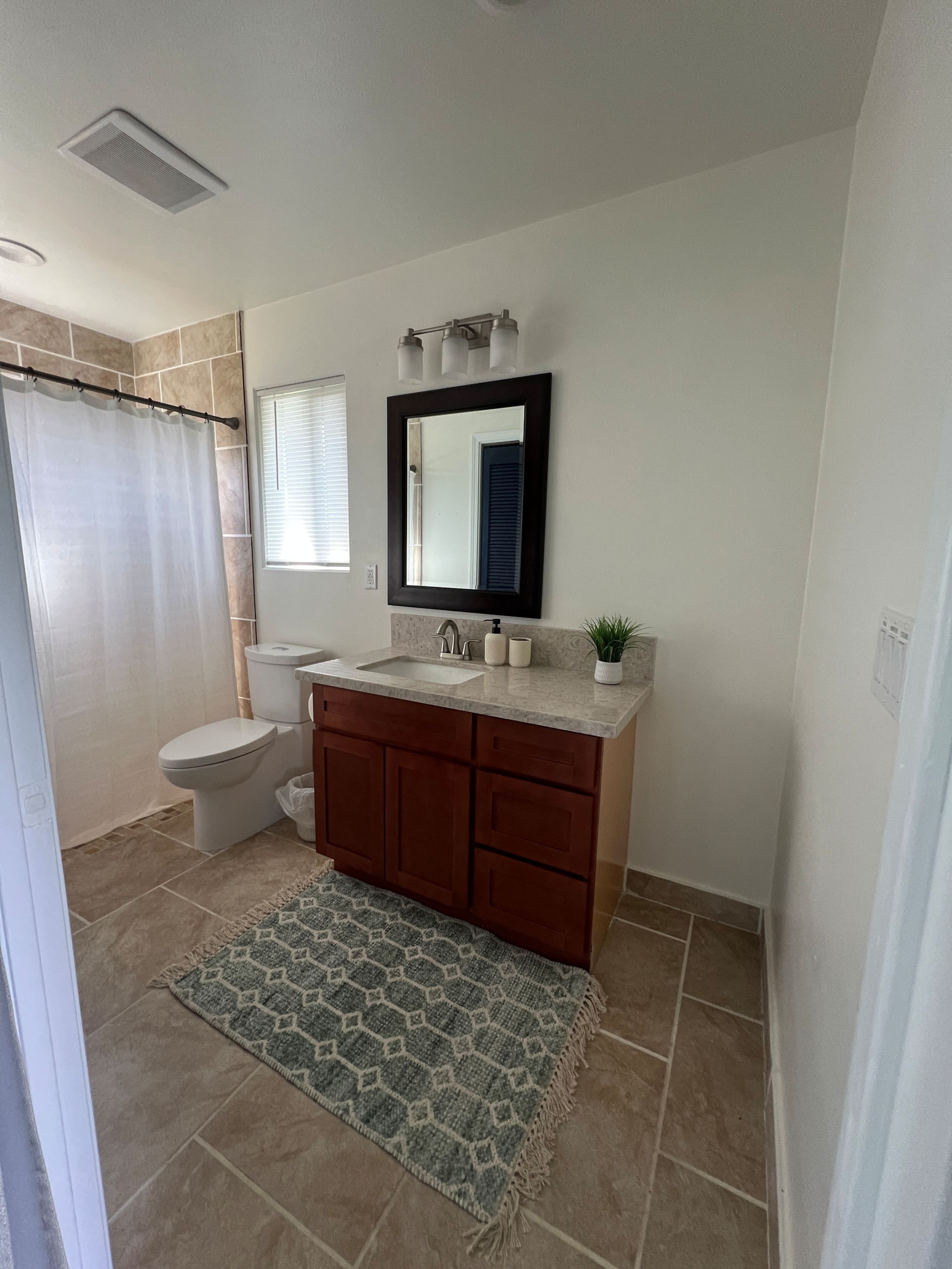 Home in Keaau · ★4.67 · 1 bedroom · 1 bed · 1 private bath - Image 12