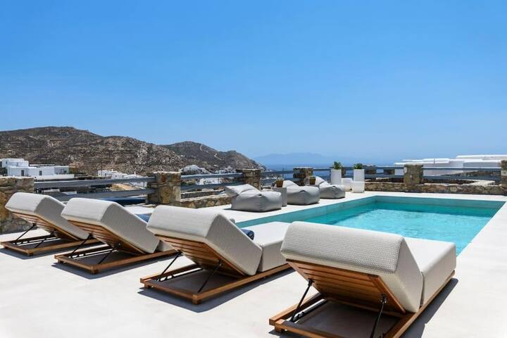 Roka Bonita Villa Mykonos gallery image 2