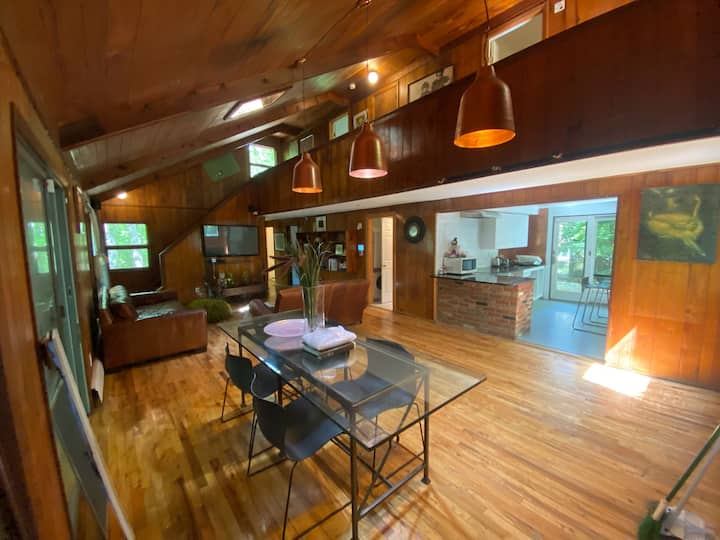 Big Fresh Pond House - The Hamptons, NY