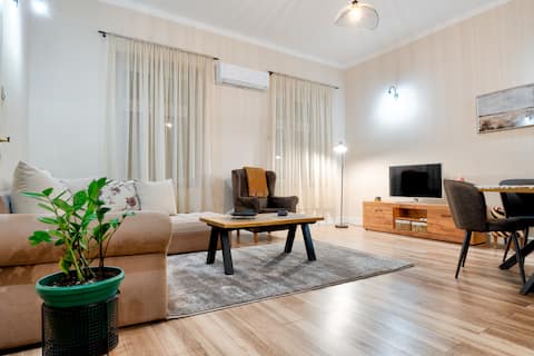 Top performing Airbnb: Zero KM: City Center Apartment in Podgorica