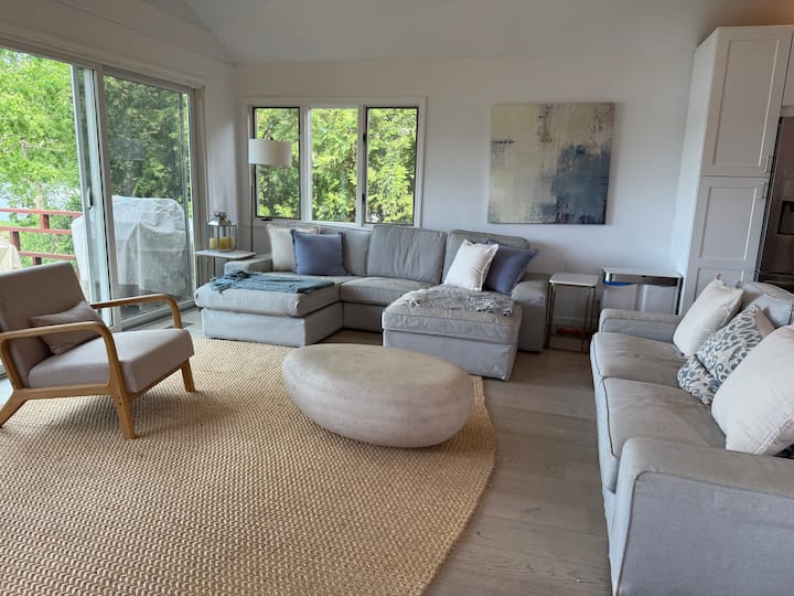 Modern Farmhouse W/private Dock - The Hamptons, NY